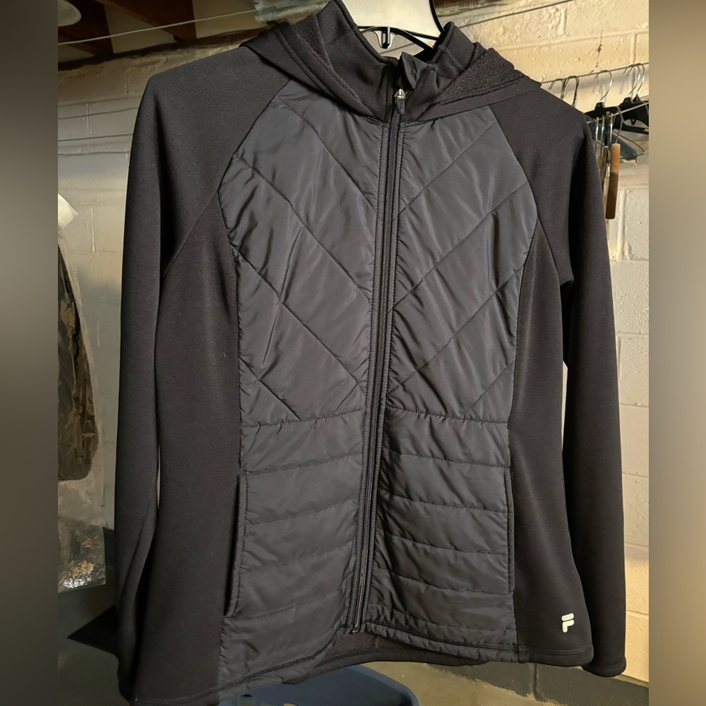 Used Ladies Fila Black Jacket size (XL).